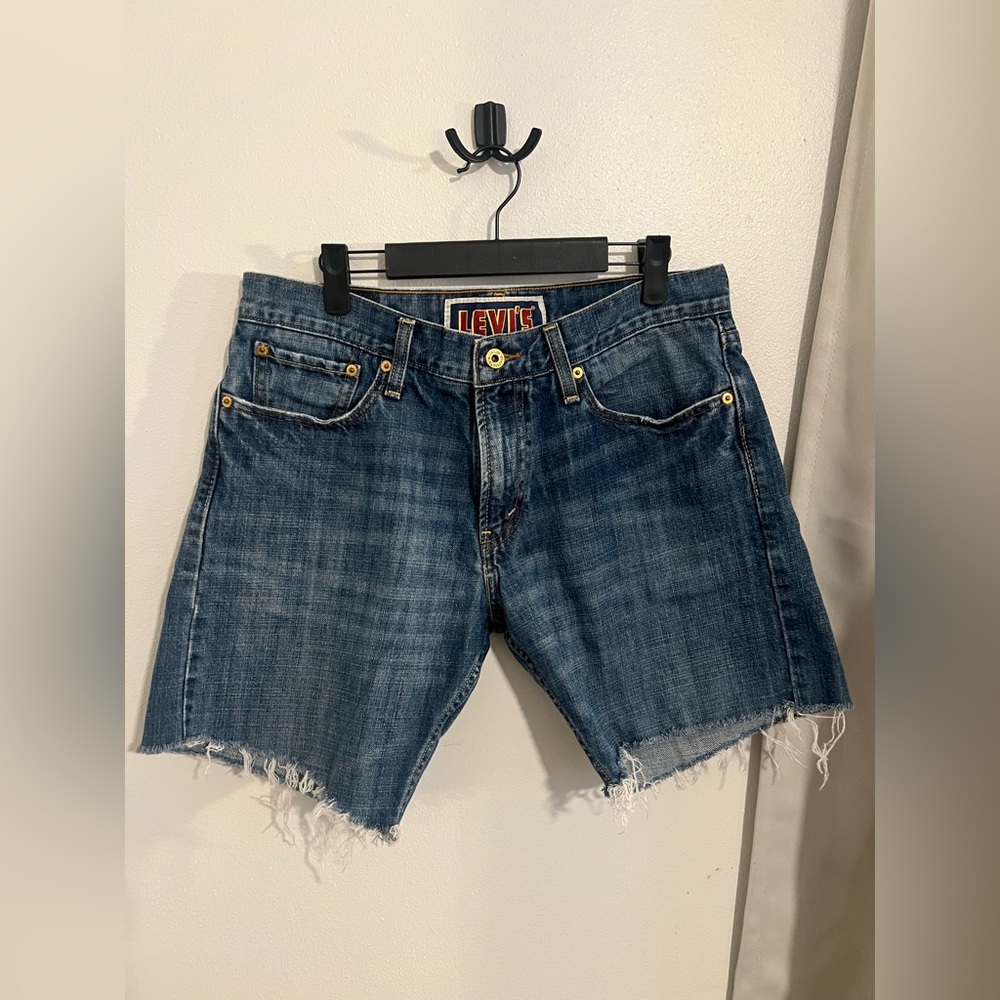 Vintage 1989 Levi's Classic Blue Frayed Denim Shorts